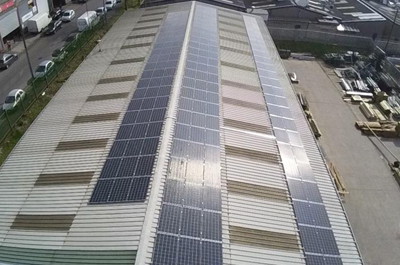 Park Lane Fencing goes green with solar panels